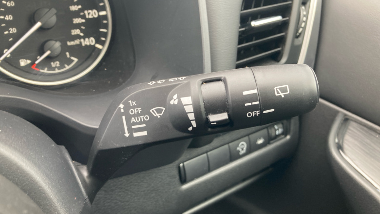 Nissan Qashqai 1.3 DiG-T MH 158 Acenta Premium 5dr Petrol Hatchback